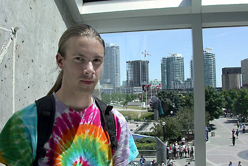 zak at the base of the cn tower